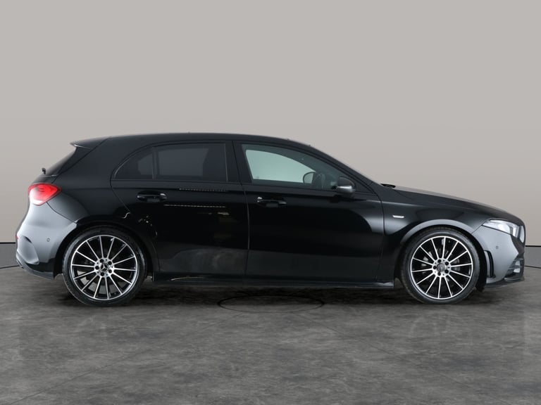 2021 Mercedes-Benz A-Class 2.0 A200d Exclusive Edition Hatchback 5dr Diesel 8G-DCT Euro 6 (s/s) (...