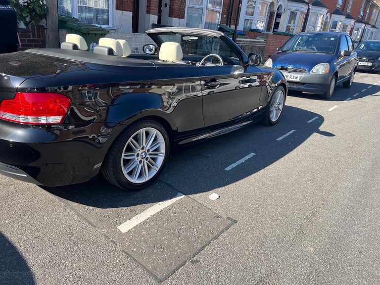 BMW, 1 SERIES, Convertible, 2009, Manual, 1995 (cc), 2 doors