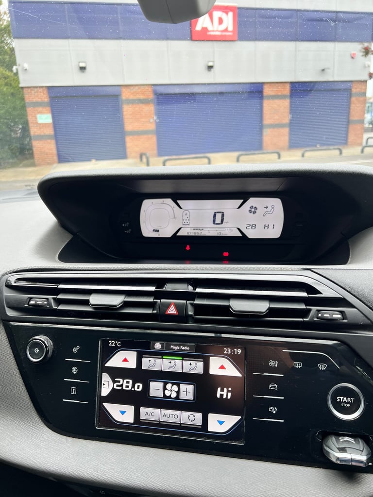 Citroen, GRAND C4 PICASSO, MPV, 2016, Manual, 1560 (cc), 5 doors