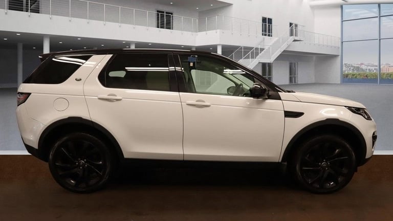 2016 Land Rover Discovery Sport 2.0 TD4 180 HSE Black 5dr Auto ESTATE DIESEL Automatic