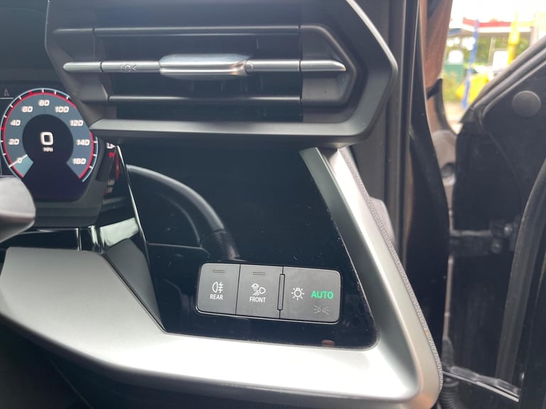 2020 Audi A3 1.5 TFSI 35 S line Saloon 4dr Petrol S Tronic Euro 6 (s/s) (150 ps) SALOON Petrol Au...