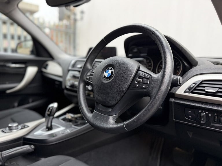 2015 BMW 1 Series 1.5 118i SE Hatchback 5dr Petrol Auto Euro 6 (s/s) (136 ps) Hatchback Petrol Au...