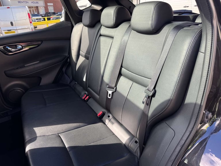 2016 Nissan Qashqai 1.5 Qashqai Tekna dCi 5dr - NATIONAL DELIVERY* SUV Diesel Manual