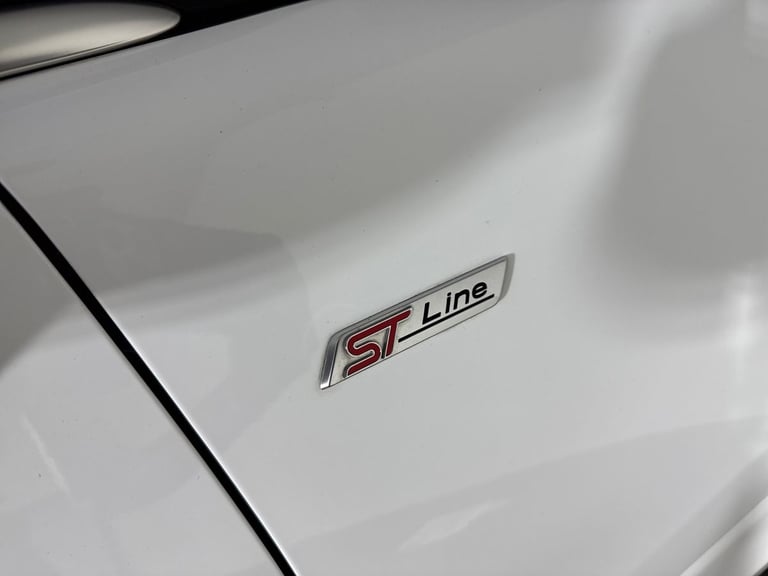 2022 Ford Puma 1.0 EcoBoost Hybrid mHEV 155 ST-Line Vignale 5dr Hatchback Petrol Manual