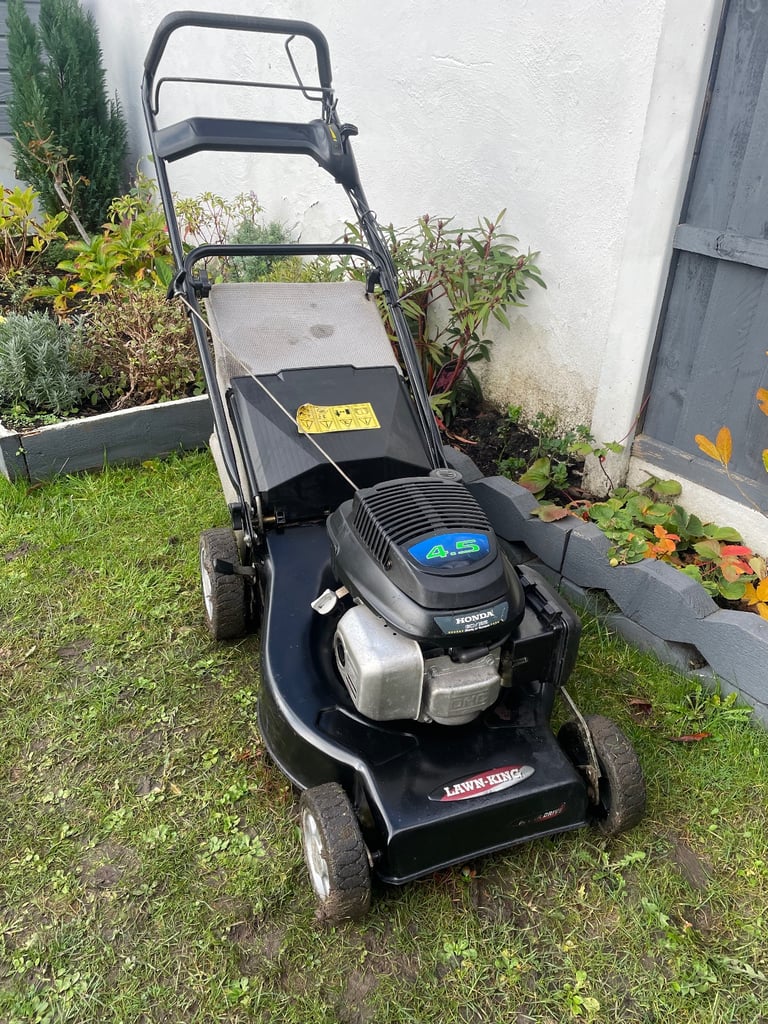 image for Honda GCV 135 Lawn-King 4.5 HP Mower