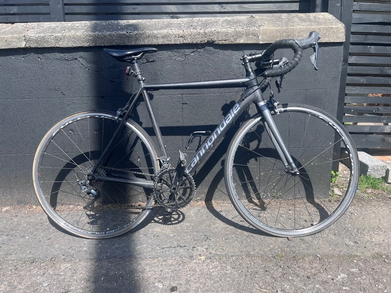 image for CANNONDALE CAAD 12 ULTEGRA (54)