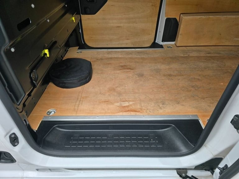 2023 Citroen Dispatch E 1000 75 kWh Enterprise M in white, 12,000 miles, full service history, 1 ...