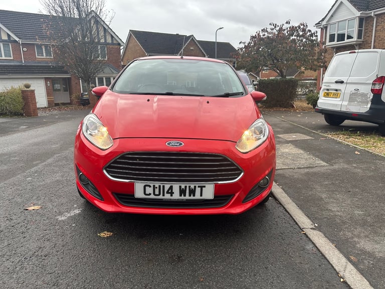 2014 ‘14’ Ford Fiesta 1.25 Zetec * low miles full service history* 