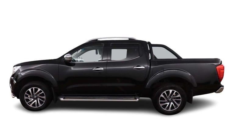 2017 Nissan Navara Double Cab Pick Up Tekna 2.3dCi 190 4WD Auto PICK UP DIESEL Automatic