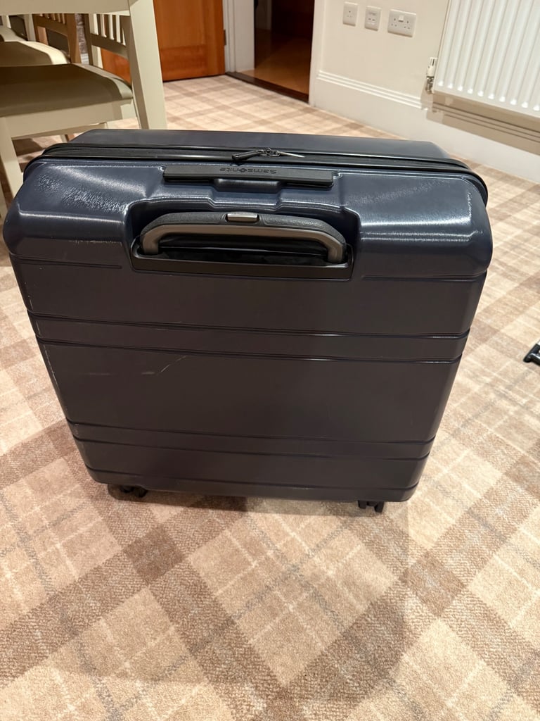 Samsonite Suitcase - Large