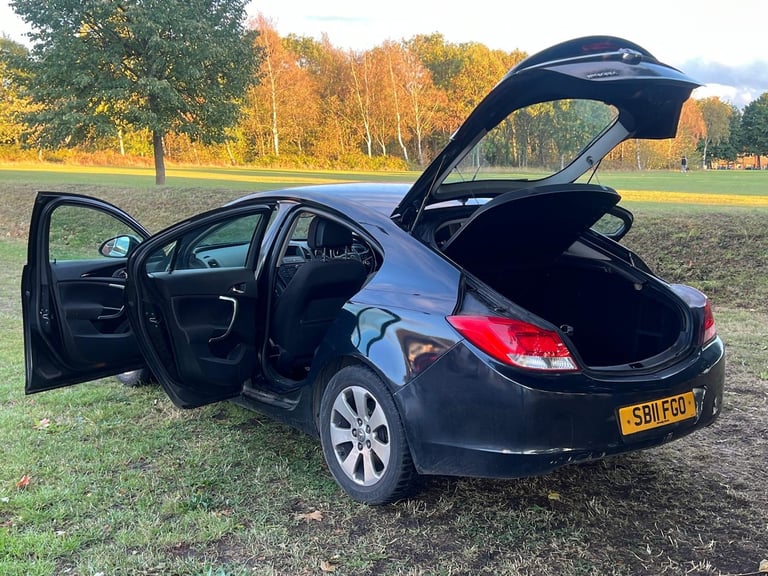 2011 Vauxhall Insignia 1.8i 16V SRi 5dr HATCHBACK Petrol Manual