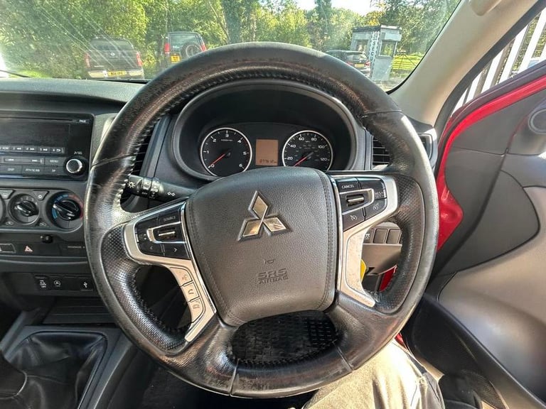 2019 Mitsubishi L200 L200 4Life DI-D 4x4 DIESEL Manual
