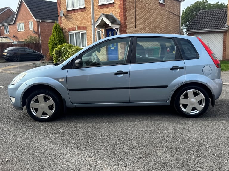 2005 (55) Ford Fiesta 1.4 Zetec Climate Hatchback 5dr Petrol Manual 12 Months Mot