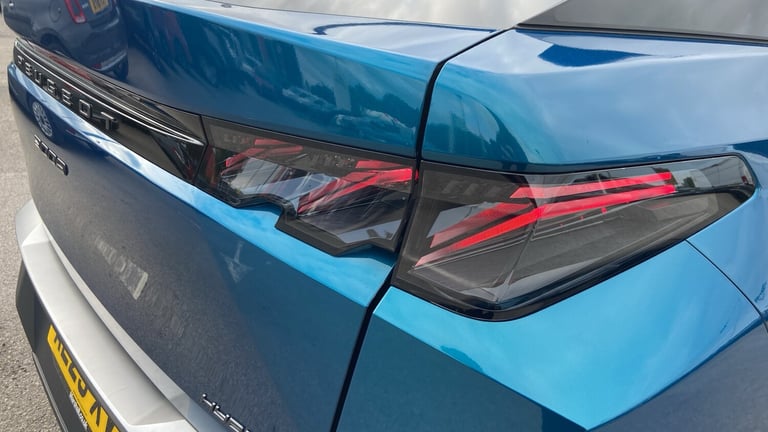 2025 Peugeot 3008 1.2 HYBRID GT SUV 5dr Petrol Hybrid e-DSC6 Euro 6 (s/s) (136 ps) SUV Hybrid Aut...