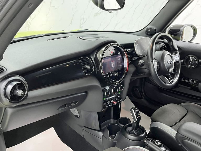 2021 MINI Convertible 1.5 Cooper Sport Convertible 2dr Petrol Steptronic Euro 6 (s/s) (136 ps) Co...