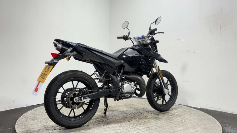 Generic Trigger 50 2011 2 STROKE 50CC SUPERMOTO ENDURO GEARED BIKE 2T PROJECT