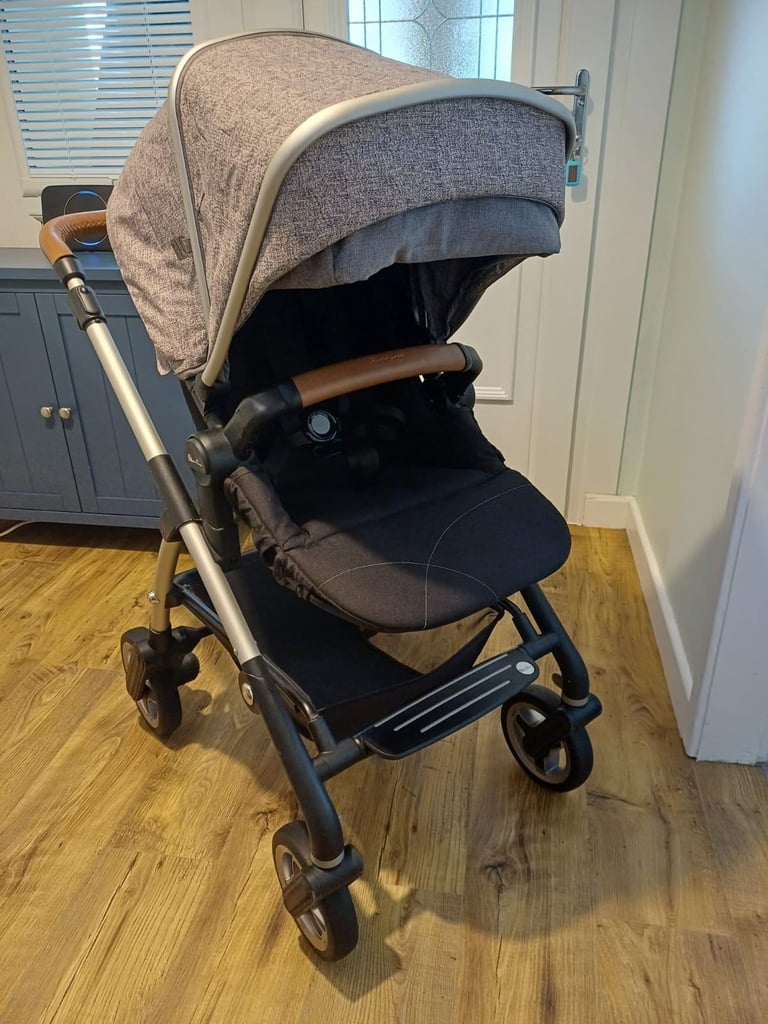 Silvercross Simplicity Pram and Car Seat Bundle