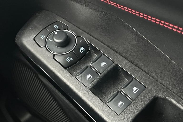 2025 Ford Puma 1.0 EcoBoost Hybrid mHEV ST-Line X 5dr HATCHBACK PETROL Manual