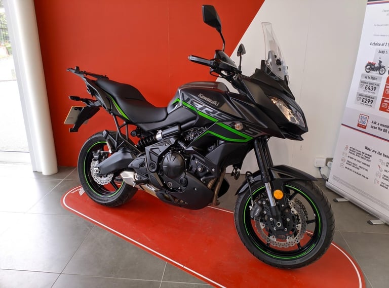 2021 KAWASAKI VERSYS 650 GREY METALLIC BEAUTIFUL BIKE WITH PANNIERS AND EXTRAS