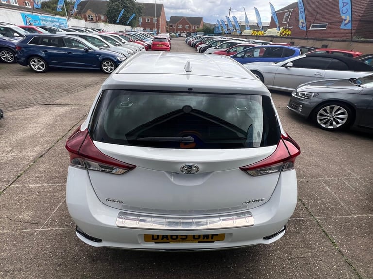 2015 Toyota Auris 1.6 D-4D Business Edition Euro 6 (s/s) 5dr HATCHBACK Diesel Manual