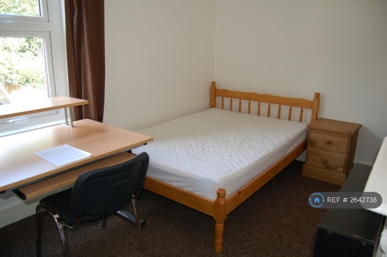 8 bedroom house in Cowley Road, Oxford, OX4 (8 bed) (#2642738)