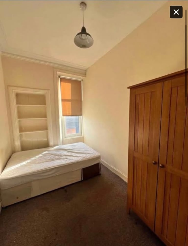 Room to rent in leith 
