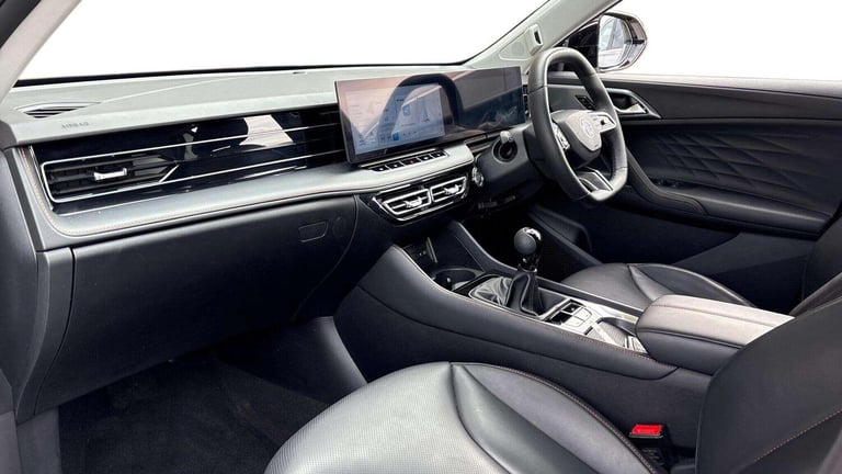 2025 MG MG HS 1.5 T-GDI Trophy 5dr ESTATE PETROL Manual