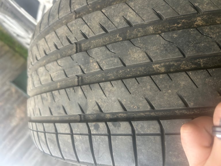 Range Rover alloys 