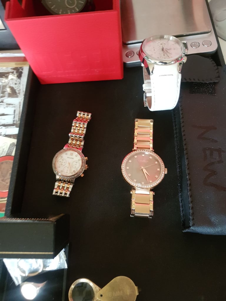 Any kind of unwanted jewellery whole or broken gold silver or brass and old watches