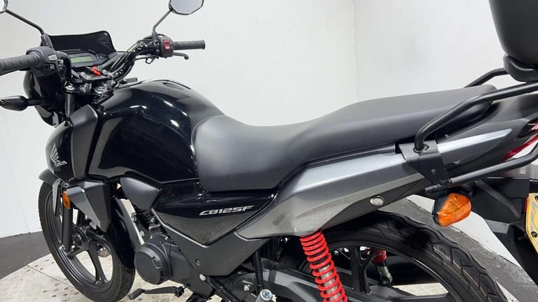 Honda CB 2022 VERY CLEAN LOW MILEAGE 2K 125CC COMMUTER LEARNER BIKE