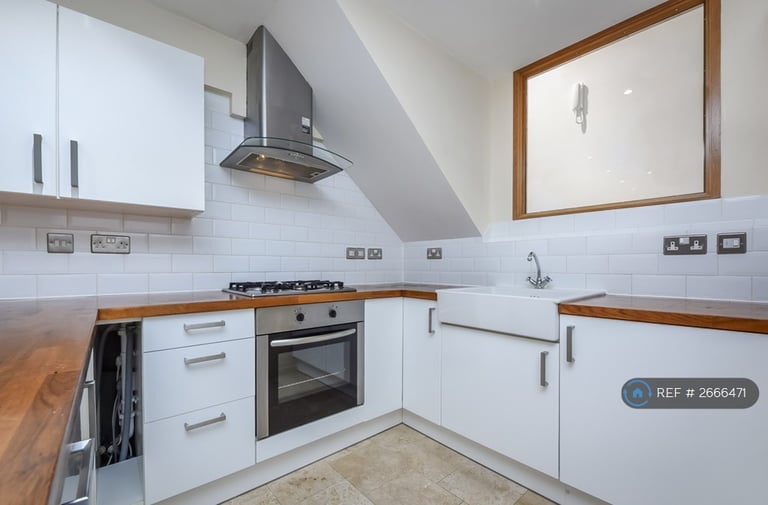 2 bedroom flat in Jowett Street, London, SE15 (2 bed) (#2666471)