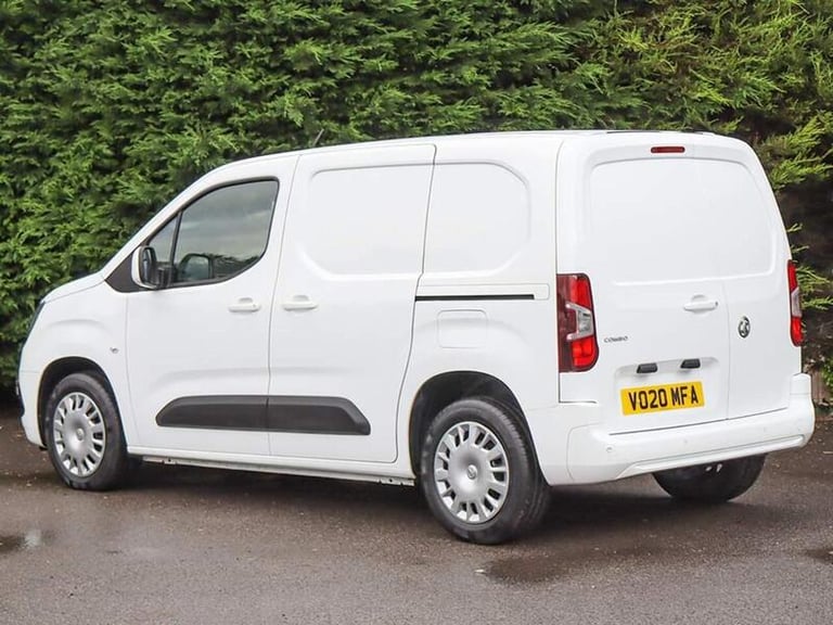 2020 Vauxhall Combo 2000 1.5 Turbo D 130ps H1 Sportive Van Auto PANEL VAN DIESEL Automatic