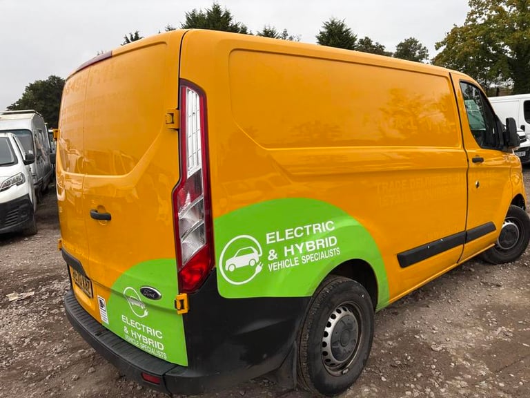 2020 Ford Transit Custom 2.0 EcoBlue 105ps Low Roof Leader Van PANEL VAN DIESEL Manual