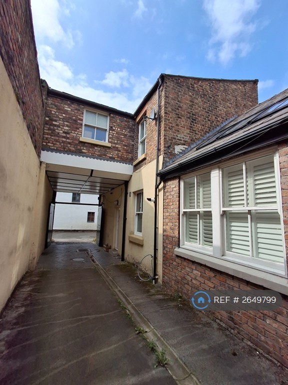 2 bedroom house in Little Parkfield Road, Liverpool, L17 (2 bed) (#2649799)
