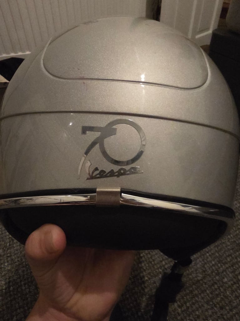 Vespa 70th anniversay helmet