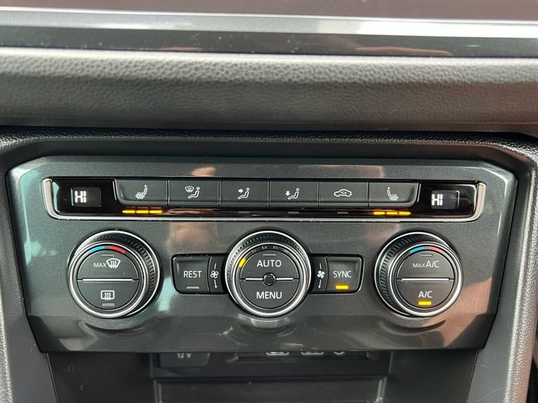 2020 Volkswagen Tiguan 2.0 TSI R-Line Tech SUV 5dr Petrol DSG 4Motion Euro 6 (s/s) (190 ps) ESTAT...