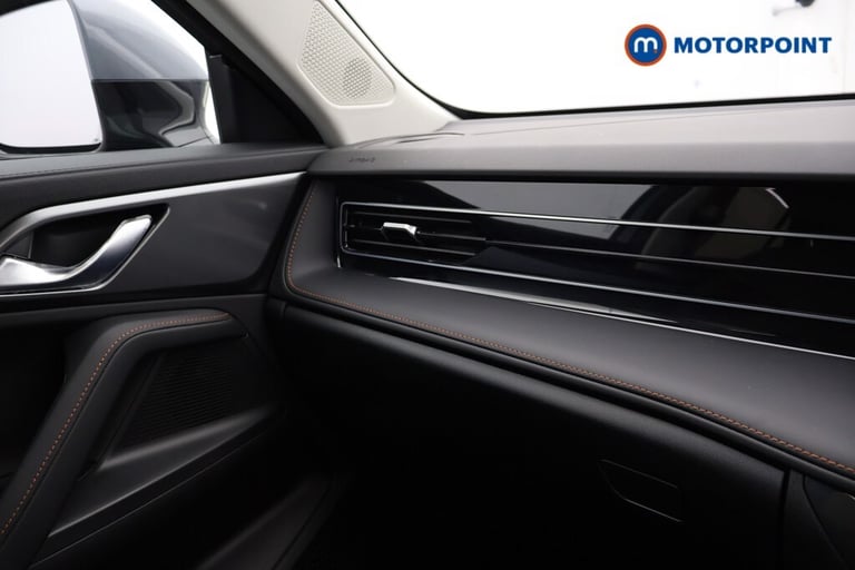 2025 MG MG HS 1.5 T-GDI Trophy 5dr DCT SUV Petrol Automatic