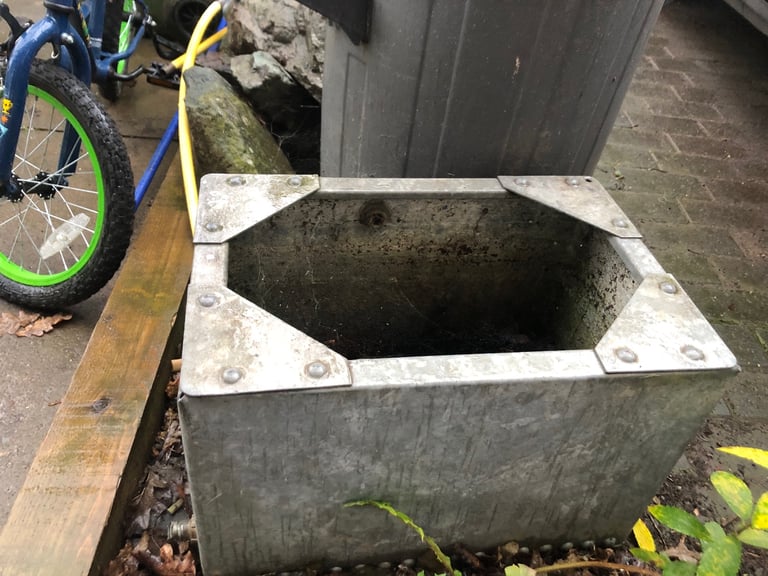 Small riveted water tank 