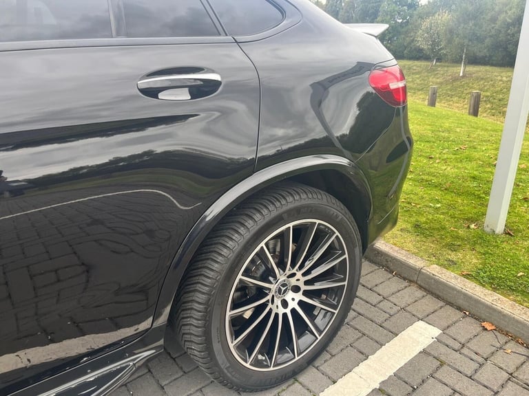  Mercedes-Benz GLC 2.1 GLC250d AMG Line (Premium) Coupe 5dr Diesel G-Tronic+ 4MATIC Euro 6 (s/ Di...