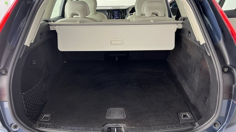 2023 Volvo XC60 Core, B5 AWD Mild hybrid, Petrol Estate Petrol Automatic