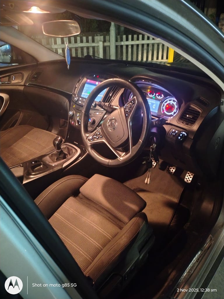 VAUXHALL INSIGNIA, SRI NAV CDTI ECO S/S sport model