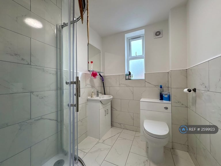1 bedroom in Percy Road, Southsea, PO4 (#2599123)