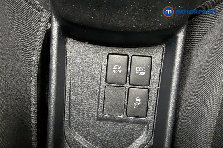 2020 Toyota Yaris 1.5 Hybrid Y20 5dr CVT [Bi-tone] HATCHBACK PETROL/ELECTRIC Automatic