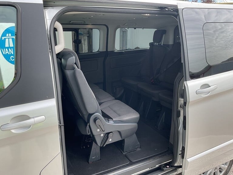 2021 Ford Tourneo Custom 320 EcoBlue Titanium 8 Seat Minibus Diesel Manual