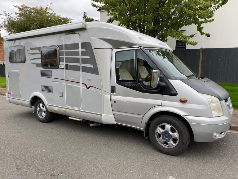 image for HYMER VAN 562 SILVERLINE - 2010 - REAR SINGLES OR DOUBLE - FULL WIDTH GARAGE
