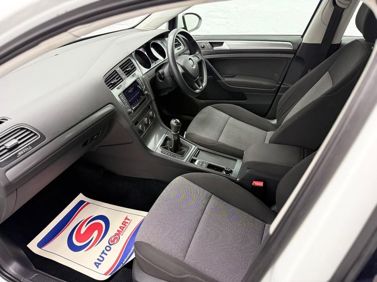 VOLKSWAGEN GOLF 1.6 TDI BlueMotion Tech S 2015