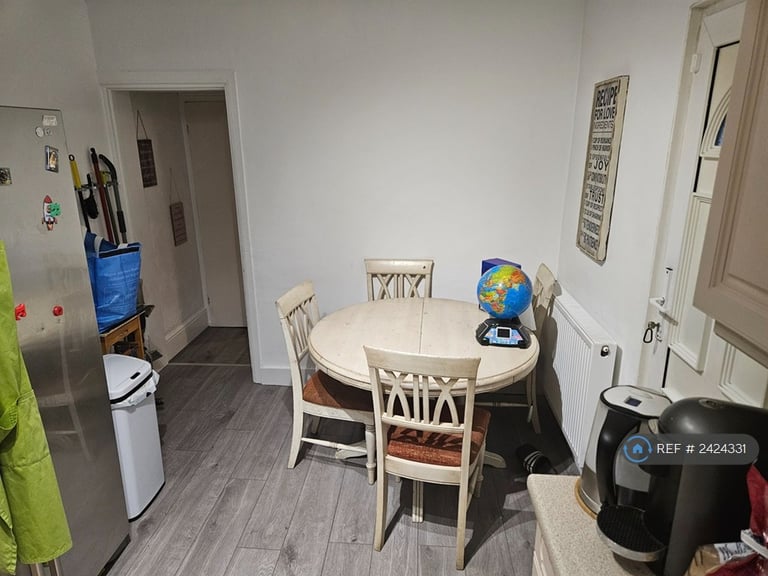 1 bedroom in Alexandra Road, Chatham, ME4 (#2424331)