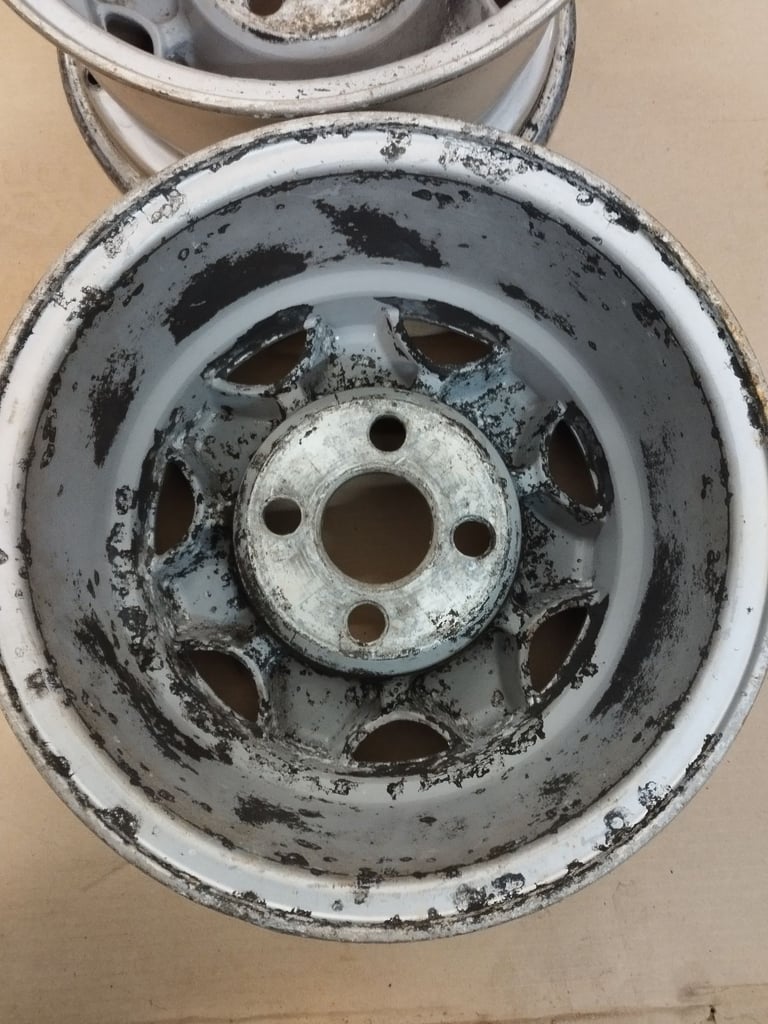 2no Ford Capri 2.8i Special 7"x13" Alloy Wheels