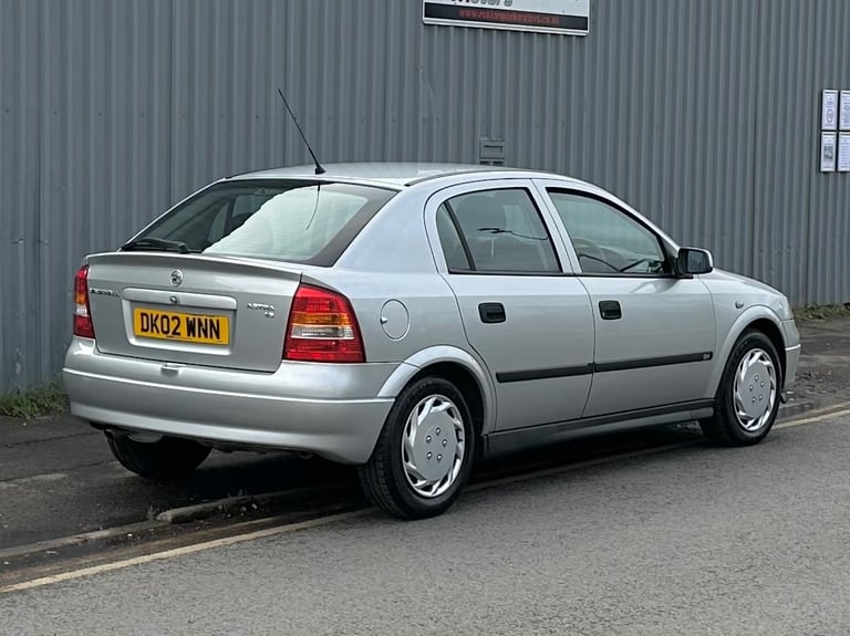 2002 Vauxhall Astra 1.6i Club 5dr Automatic- just 43k miles HATCHBACK Petrol Automatic