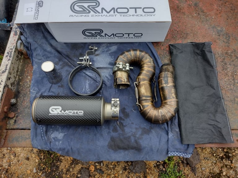 GRmoto Carbon Short Exhaust & Link pipe Honda CBR1000RR 2008-2012 Fireblade VGC.FREE POST